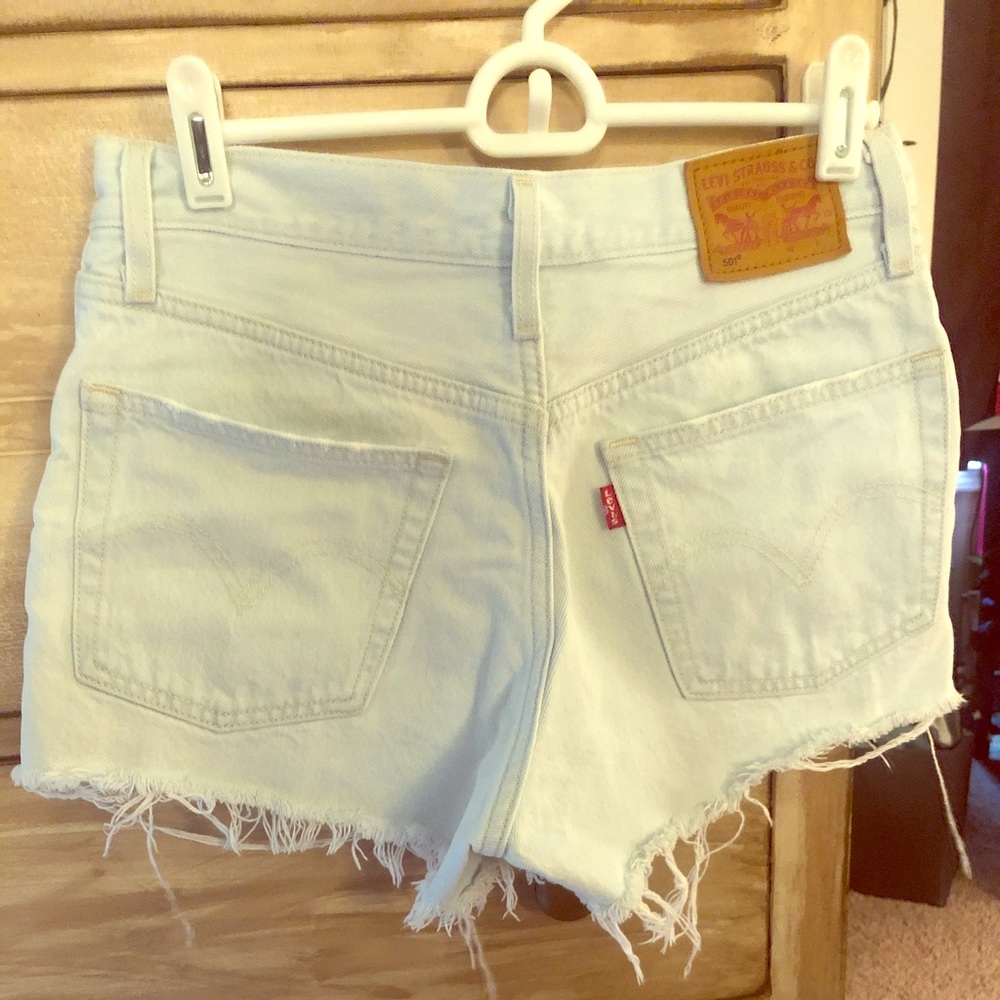 Light blue denim Levi’s shorts